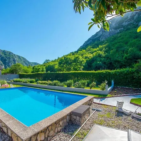Holiday Harmony * Mostar